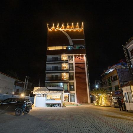 Hotel Palm International Butwāl 외부 사진