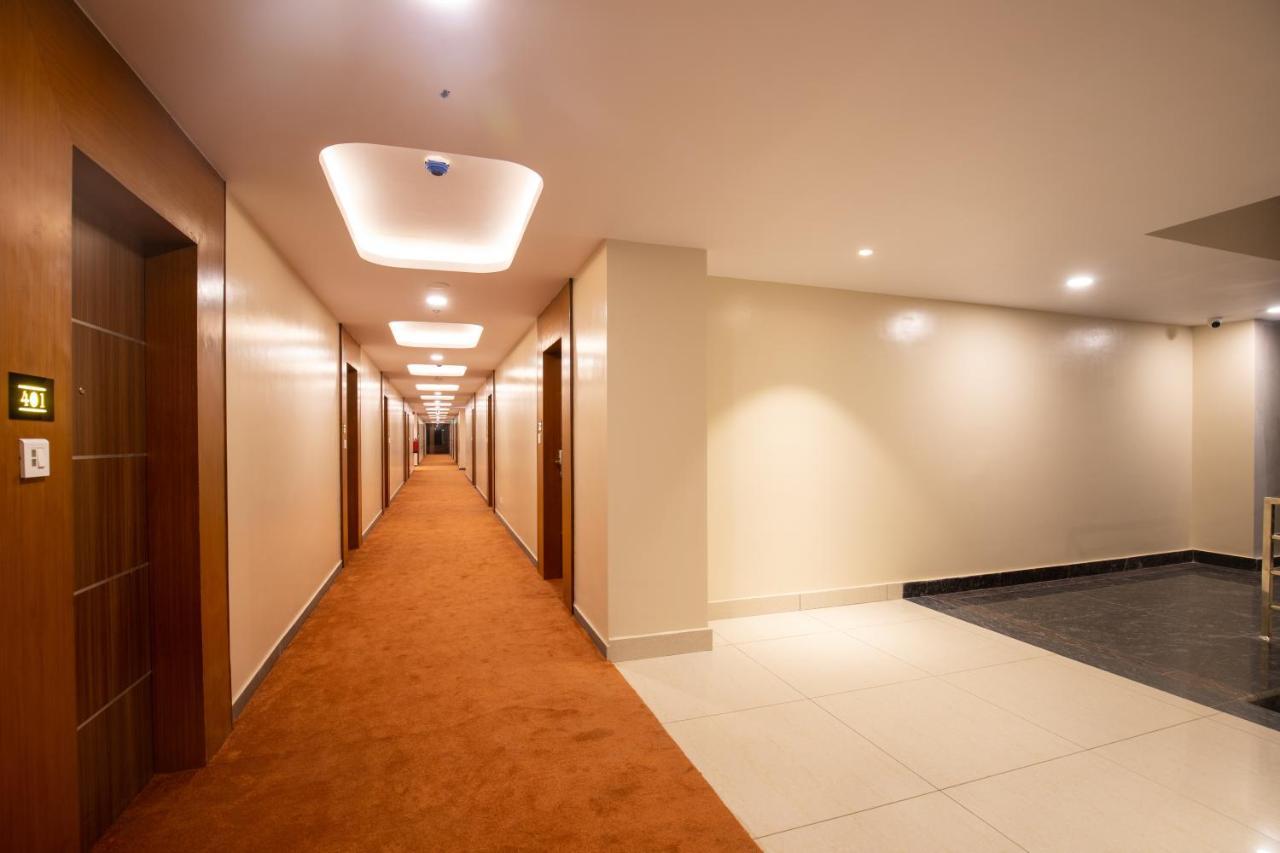 Hotel Palm International Butwāl 외부 사진