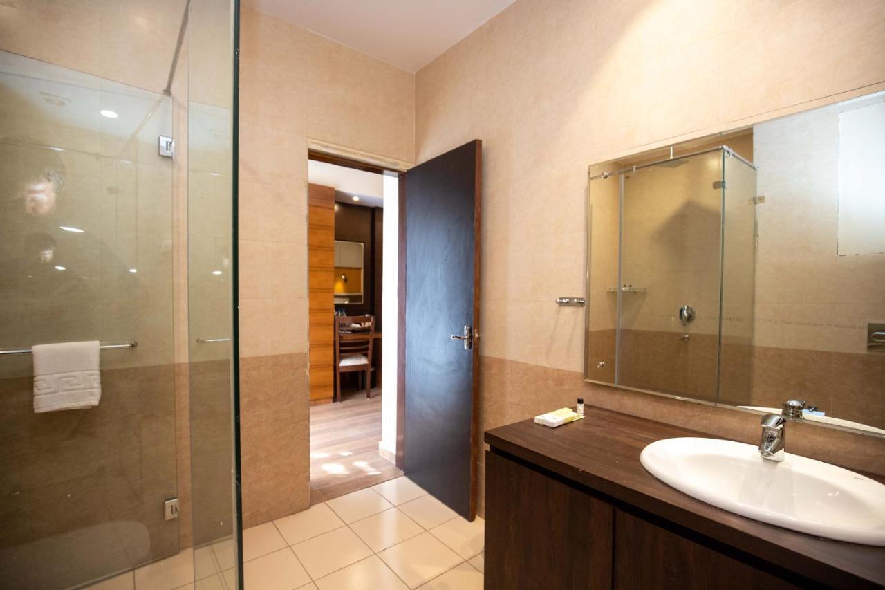 Hotel Palm International Butwāl 외부 사진